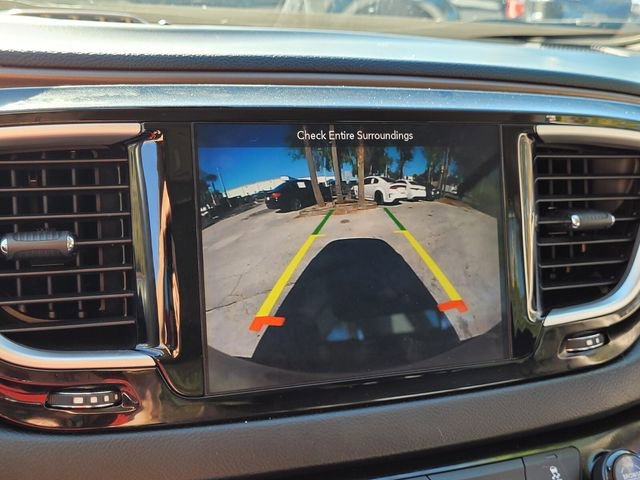 Certified 2018 Chrysler Pacifica Touring-L image 28