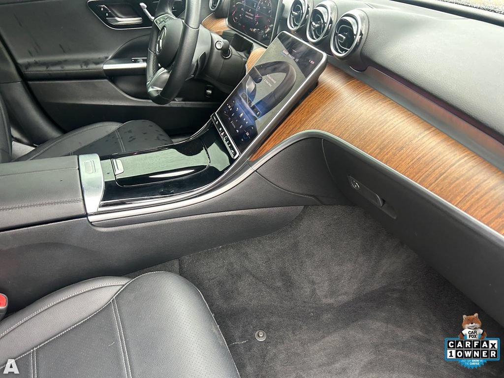 Used 2025 Mercedes-Benz C 300 4MATIC Sedan image 13