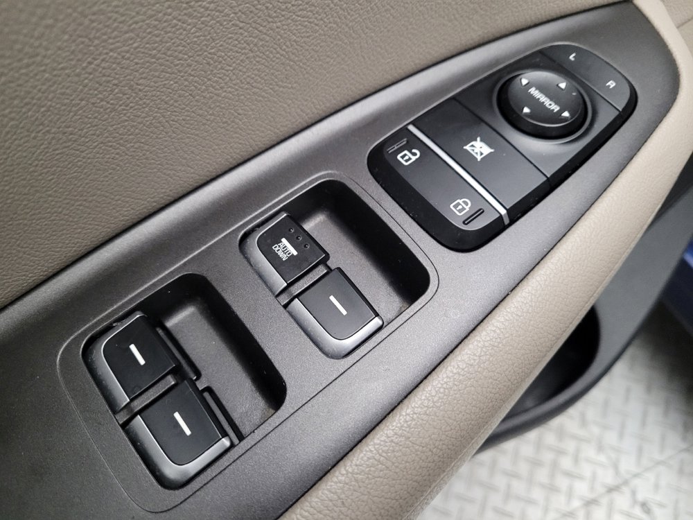 Used 2016 Kia Optima LX image 27