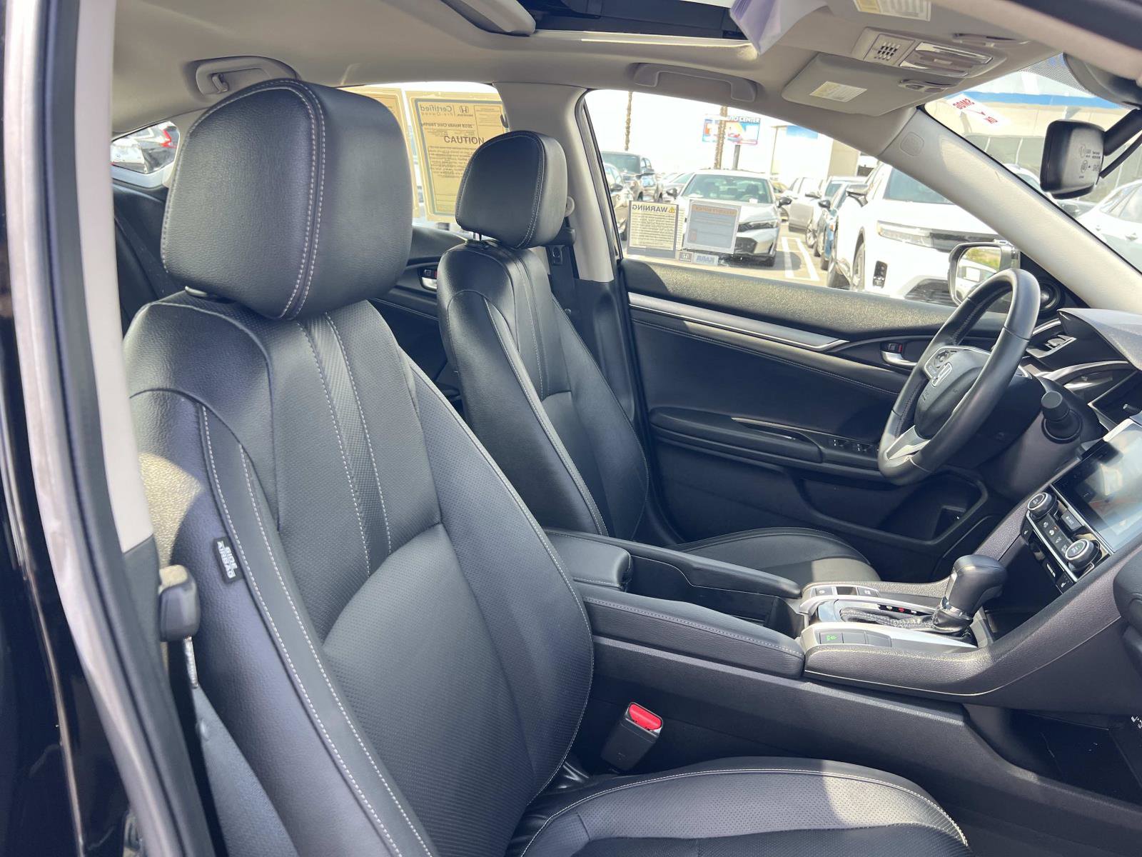 Used 2018 Honda Civic Touring image 31