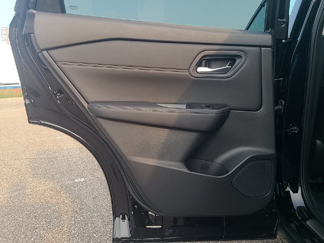 New 2026 Nissan Rogue Dark Armor AWD/4WD image 21