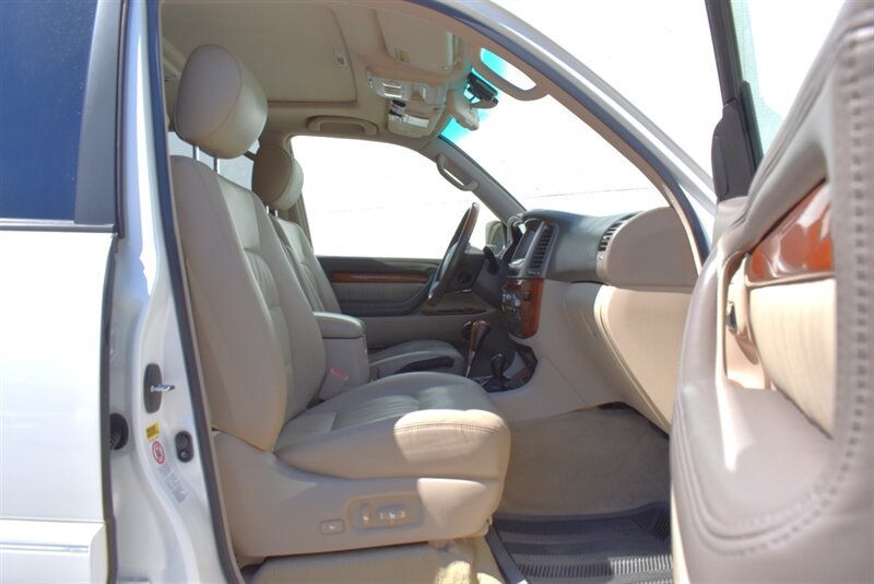 Used 2007 Lexus LX 470 4WD image 29