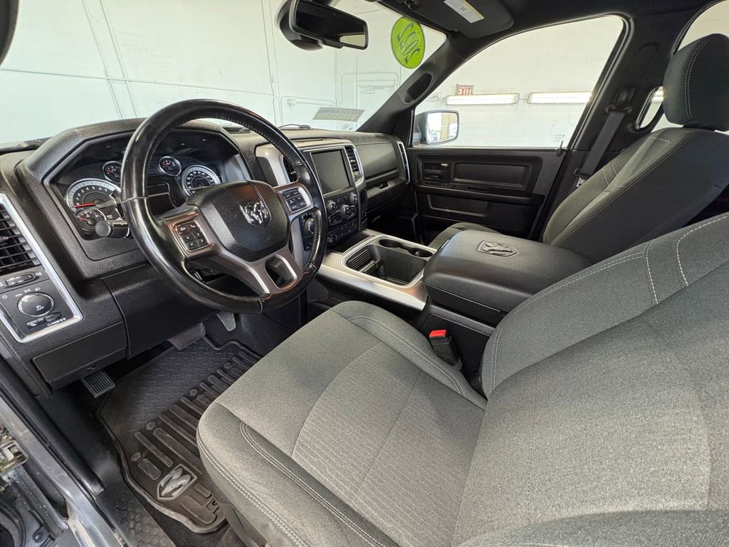 Used 2022 RAM 1500 Express w/ Ceramic Grey Express Package AWD/4WD image 14