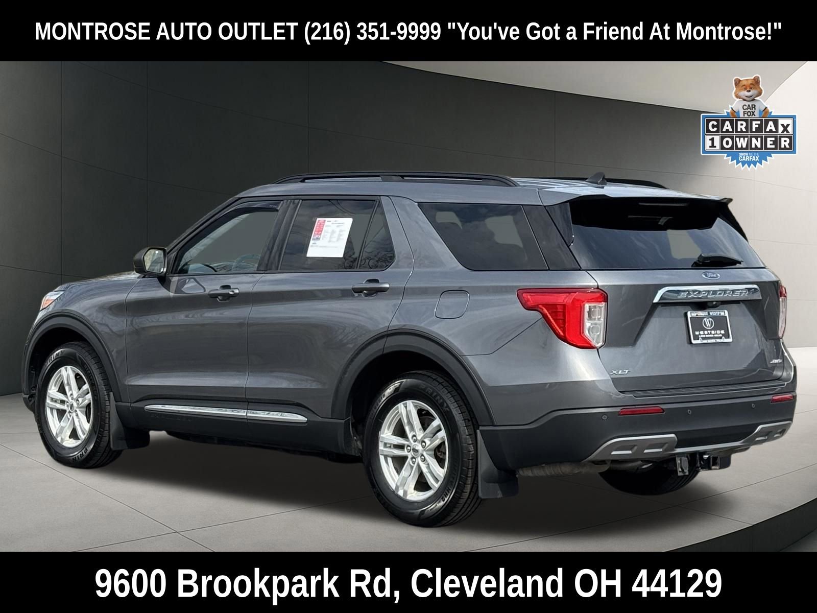 Used 2022 Ford Explorer XLT w/ Equipment Group 202A image 6