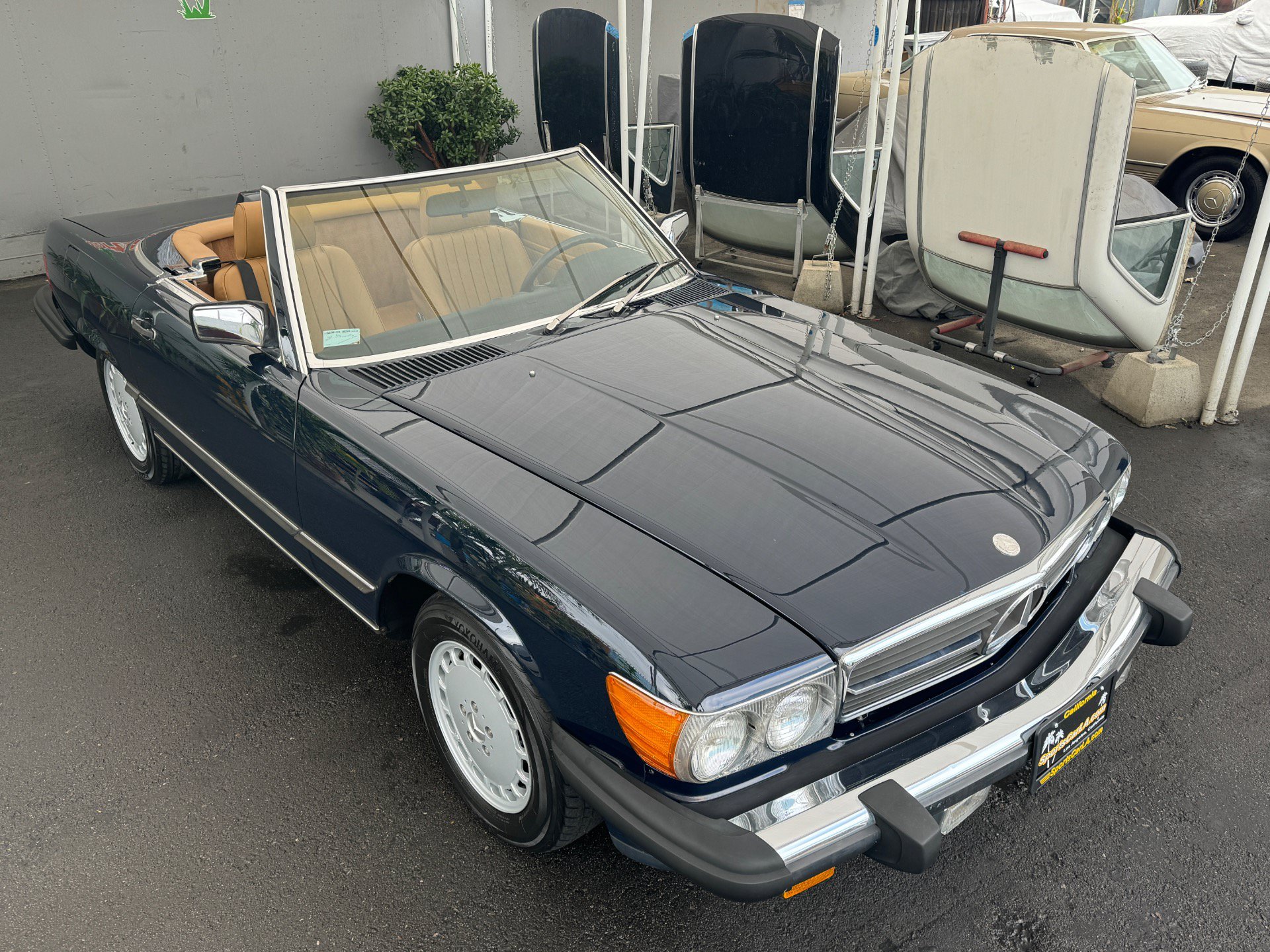 Used 1987 Mercedes-Benz 560 SL image 9
