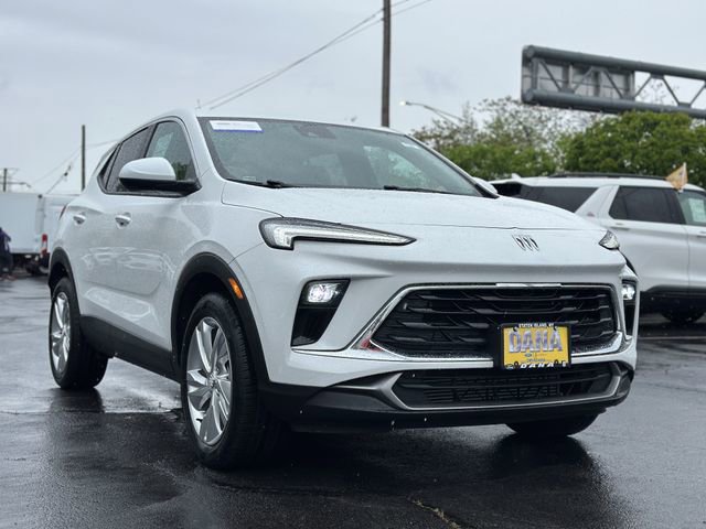 Used 2024 Buick Encore GX Preferred w/ Comfort Package FWD image 44