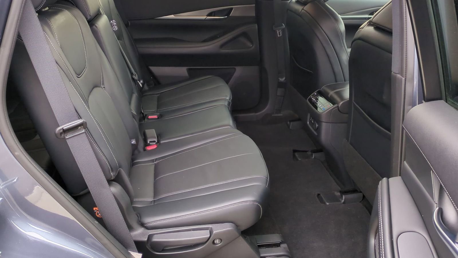 Used 2023 INFINITI QX60 Luxe image 18