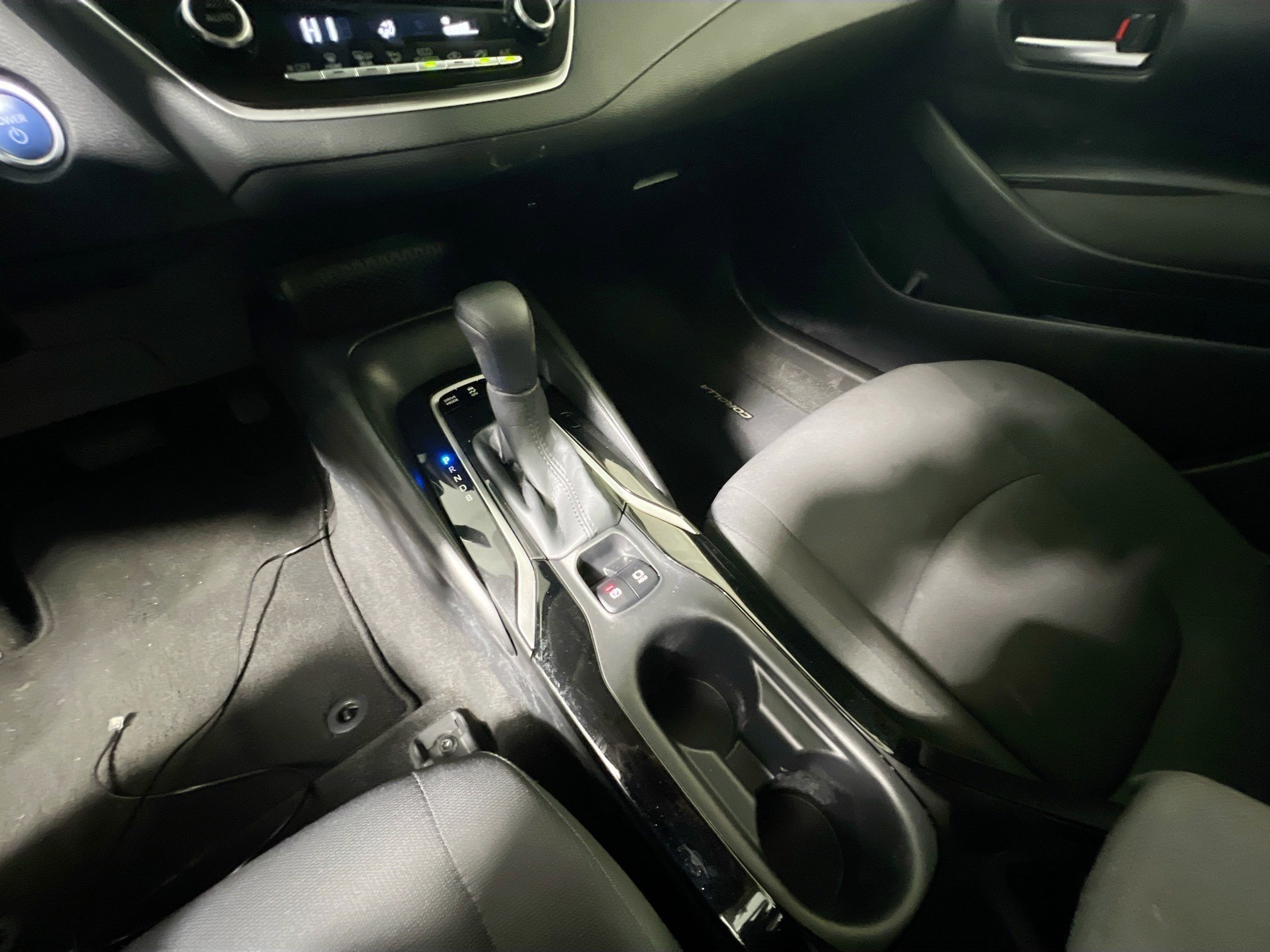 Used 2021 Toyota Corolla LE image 25