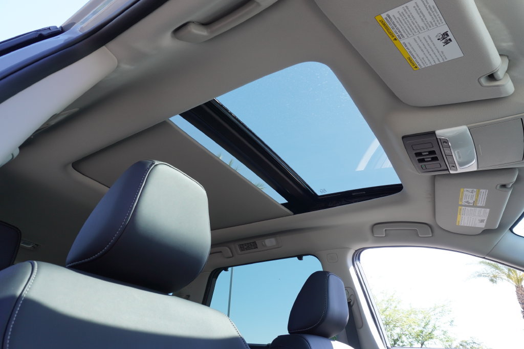New 2026 Nissan Pathfinder Platinum FWD image 14