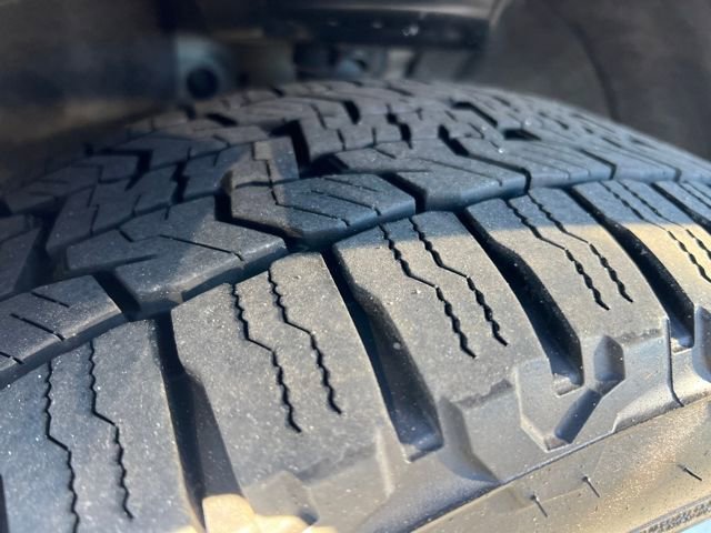 Used 2020 Chevrolet Equinox Premier image 25