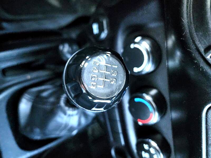 Used 2015 Jeep Wrangler Sport image 20