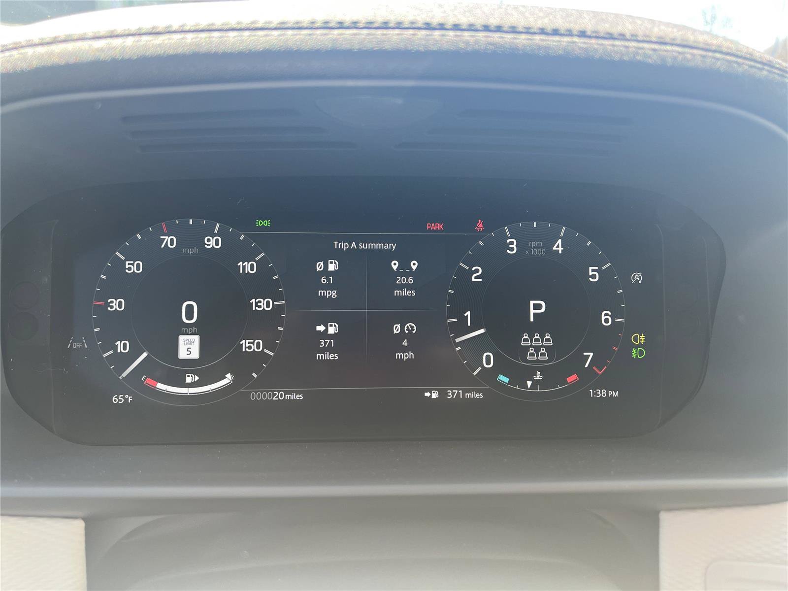 New 2026 Land Rover Discovery Limited Edition AWD/4WD image 9