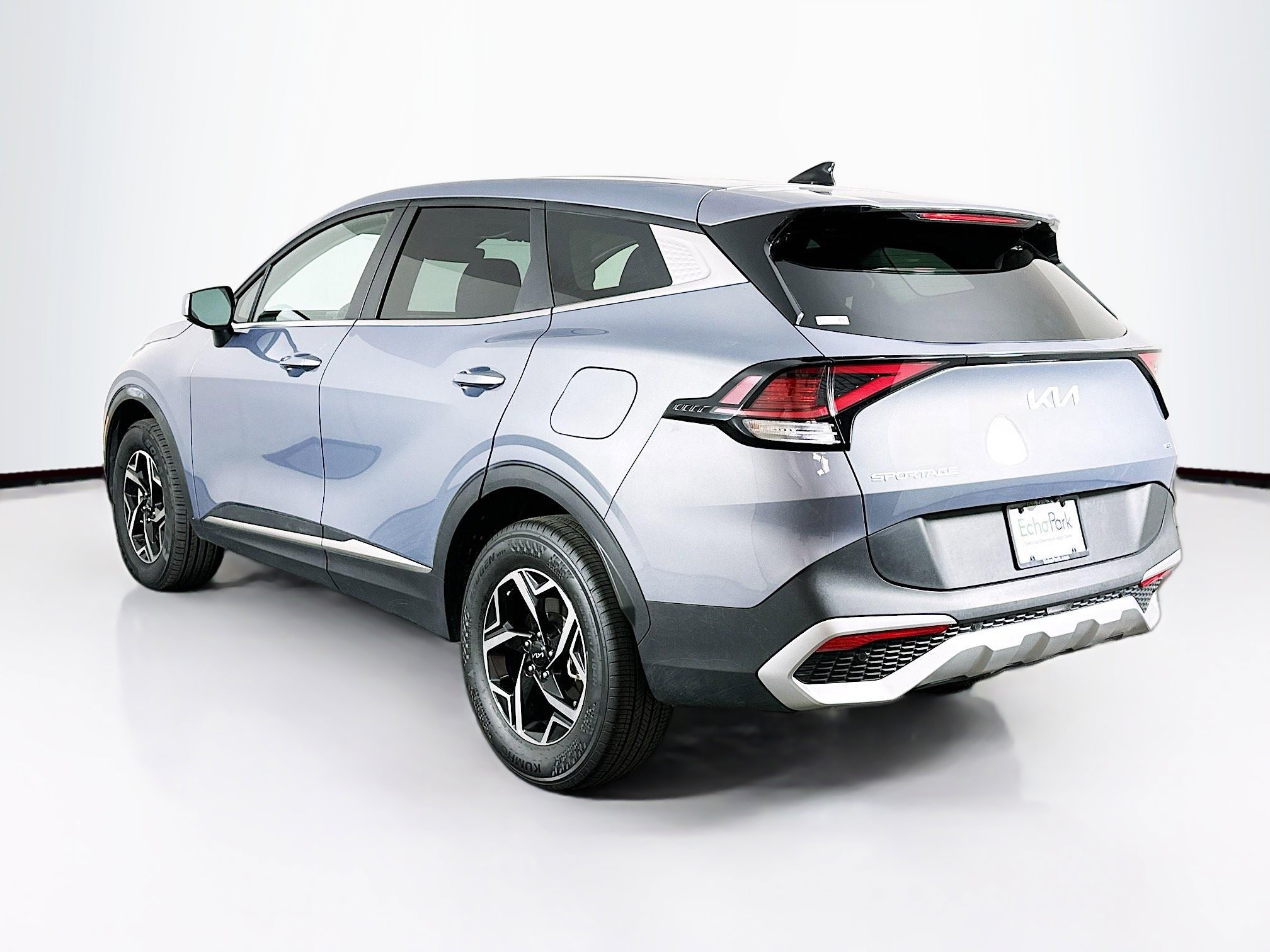 Used 2025 Kia Sportage LX image 5