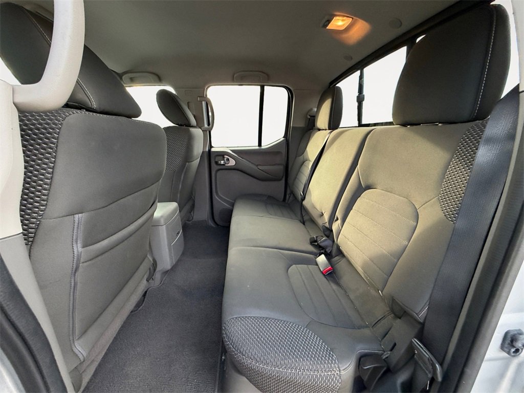 Used 2019 Nissan Frontier Desert Runner image 13