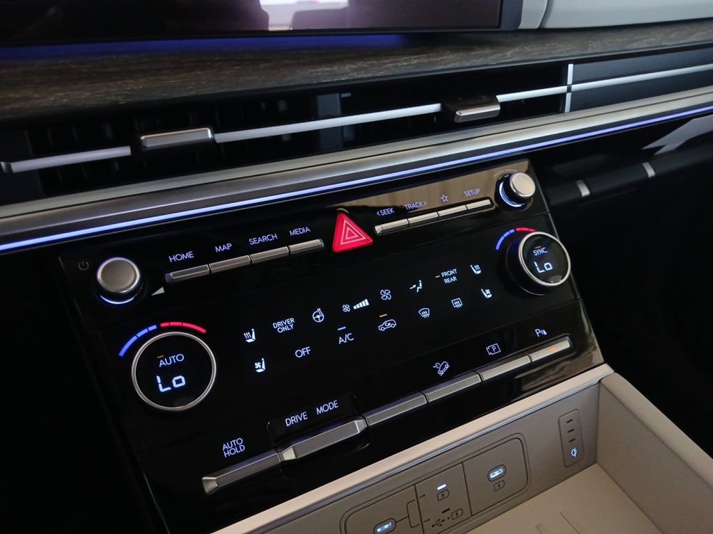 New 2027 Hyundai Santa Fe Calligraphy FWD image 23