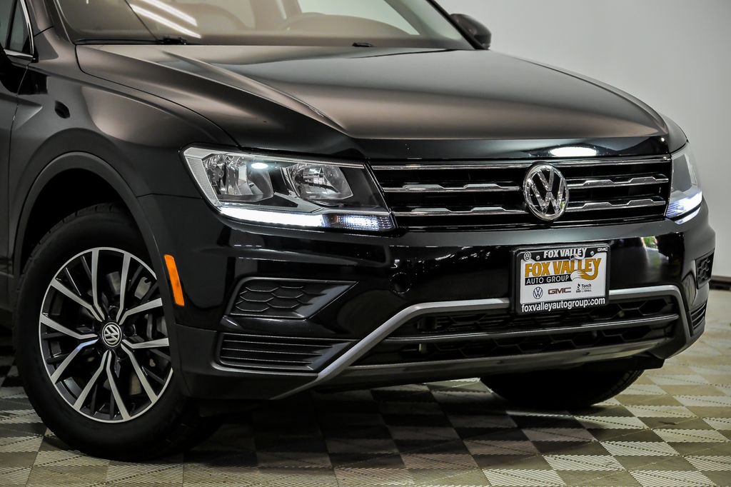 Used 2020 Volkswagen Tiguan SE AWD/4WD image 2