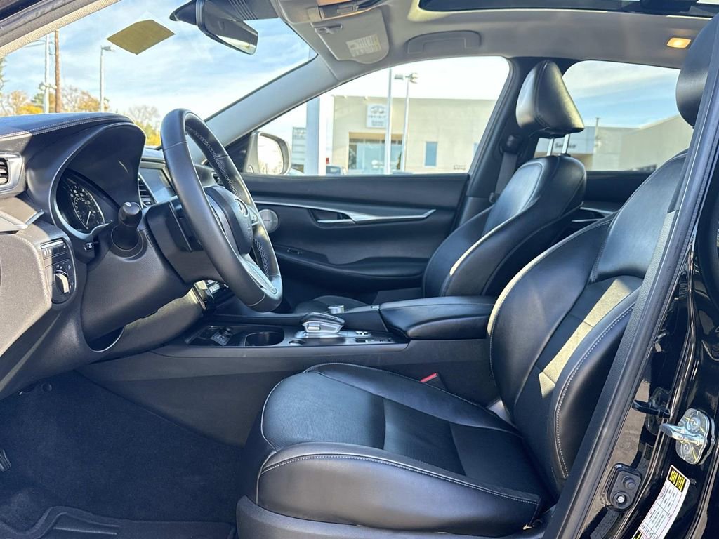 Used 2024 INFINITI QX50 Luxe image 16