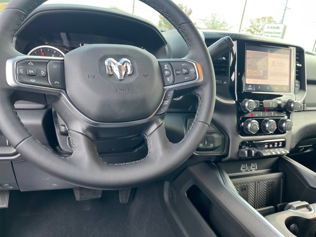 New 2026 RAM 3500 Big Horn AWD/4WD image 12