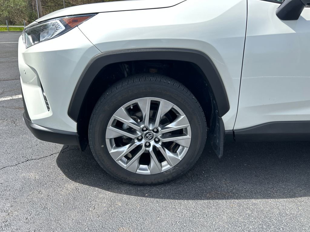 Used 2019 Toyota RAV4 Limited w/ All Weather Liner Package image 29