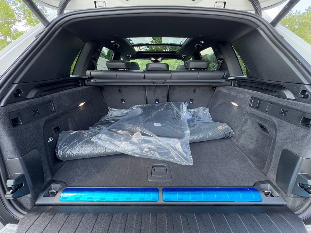 Used 2026 BMW X5 xDrive50e w/ Premium Package image 28