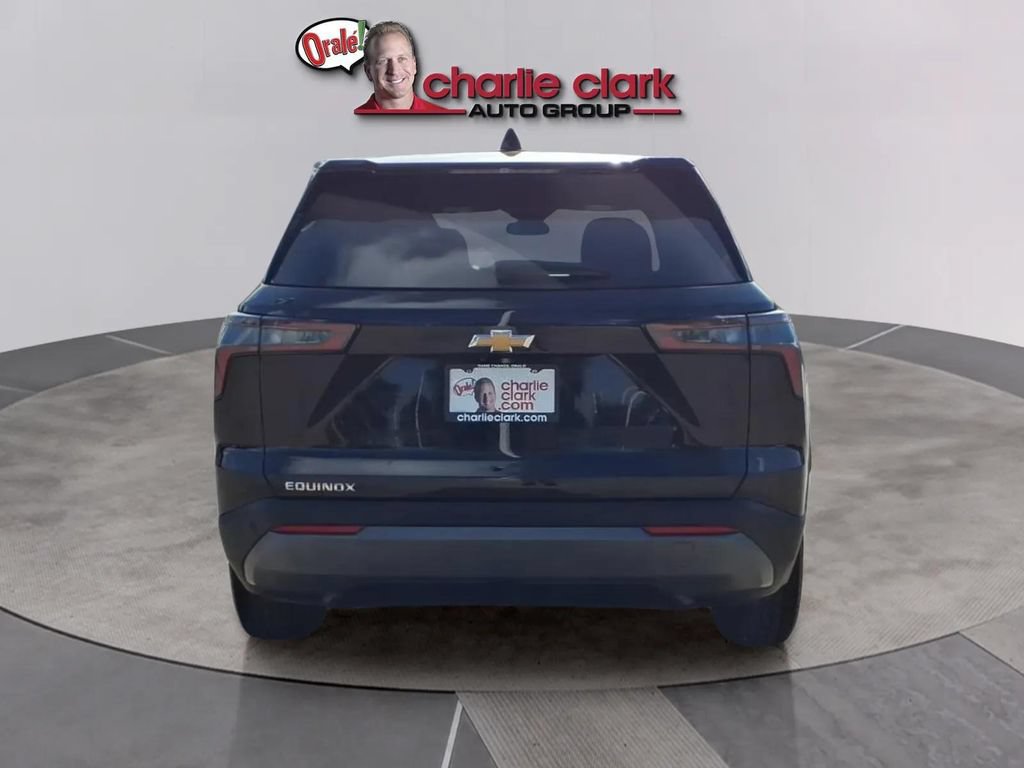 Used 2026 Chevrolet Equinox LT w/ Convenience Package II FWD image 4
