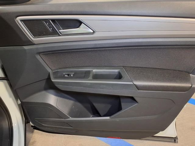 Used 2018 Volkswagen Atlas Launch Edition image 31