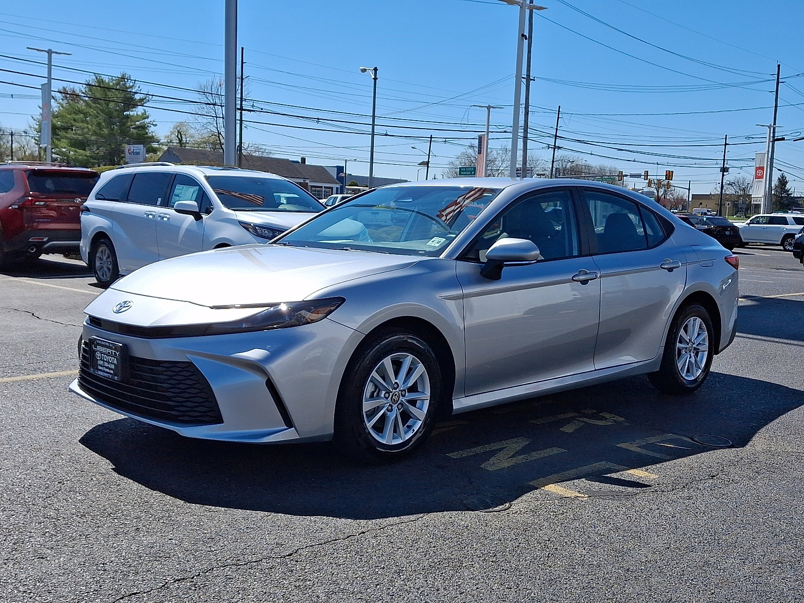 Used 2025 Toyota Camry LE w/ Convenience Package image 3