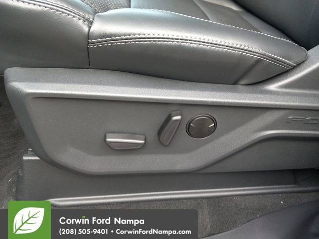 New 2026 Ford Expedition Platinum w/ Driver's Package AWD/4WD image 12