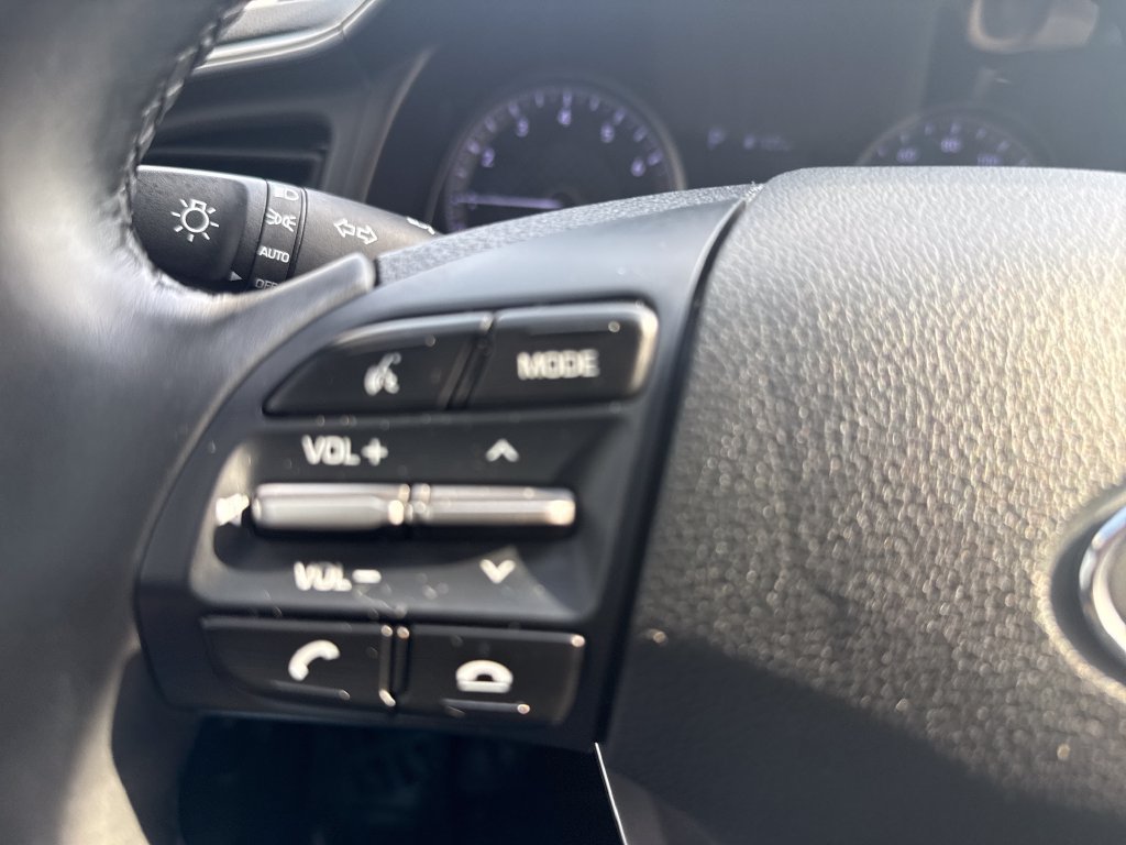 Used 2020 Hyundai Elantra Value Edition w/ Cargo Package (C1) FWD image 24