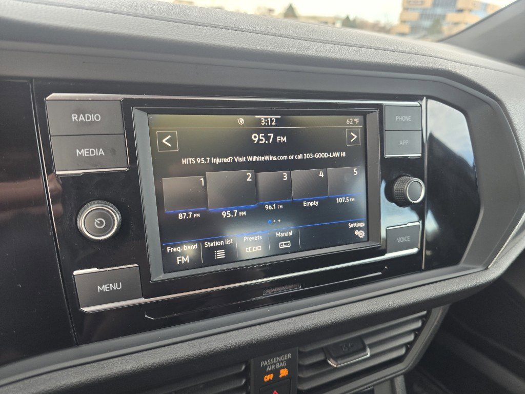 Used 2023 Volkswagen Jetta Sport image 21