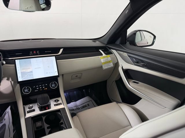 Used 2026 Jaguar F-PACE R-Dynamic S AWD/4WD image 24