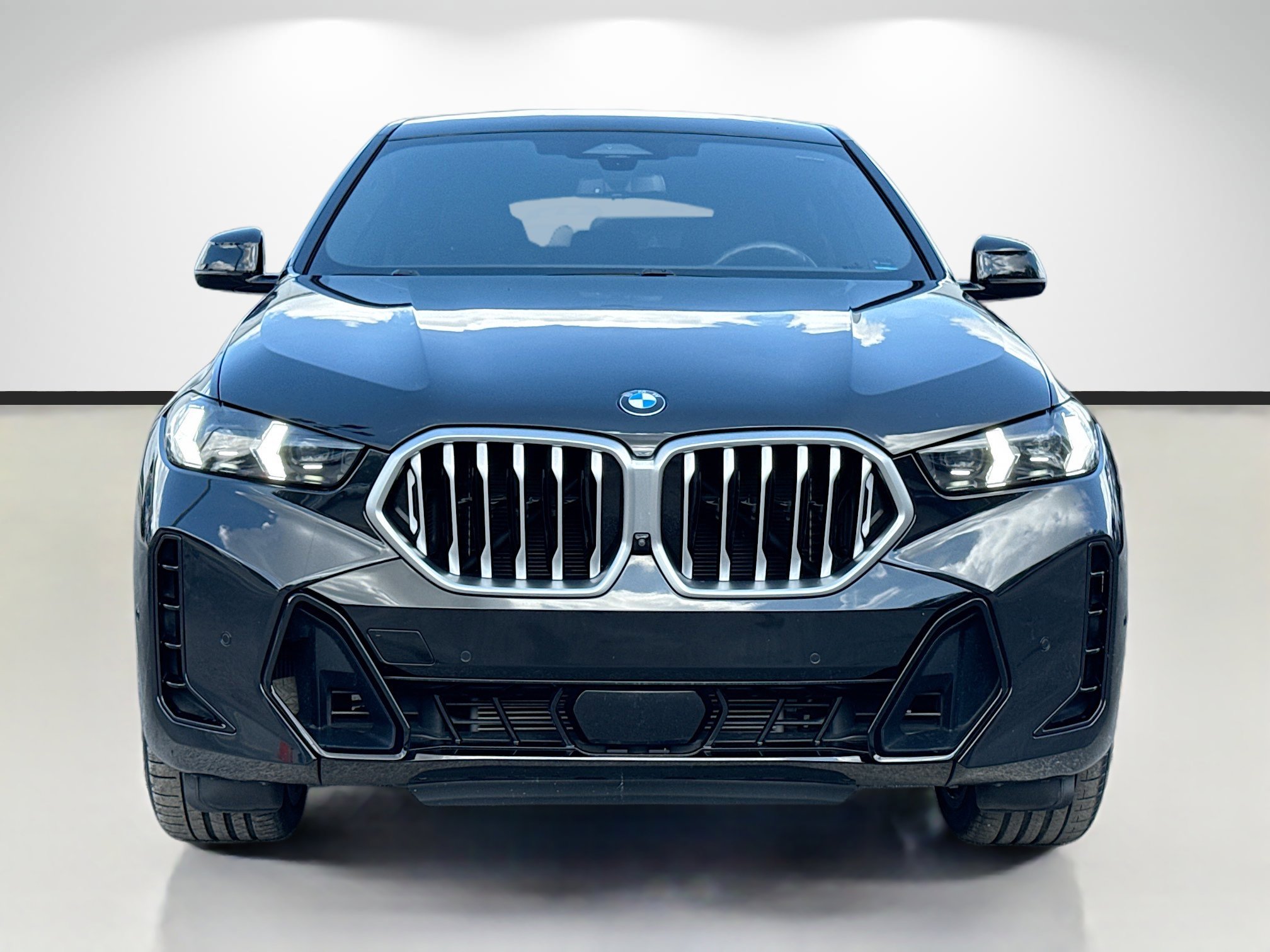 Used 2024 BMW X6 xDrive40i w/ Parking Assistance Package AWD/4WD image 8