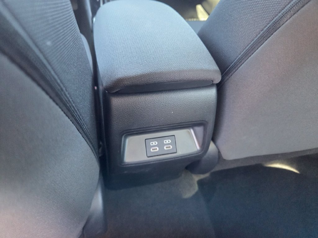 Used 2024 Toyota Corolla LE FWD image 7