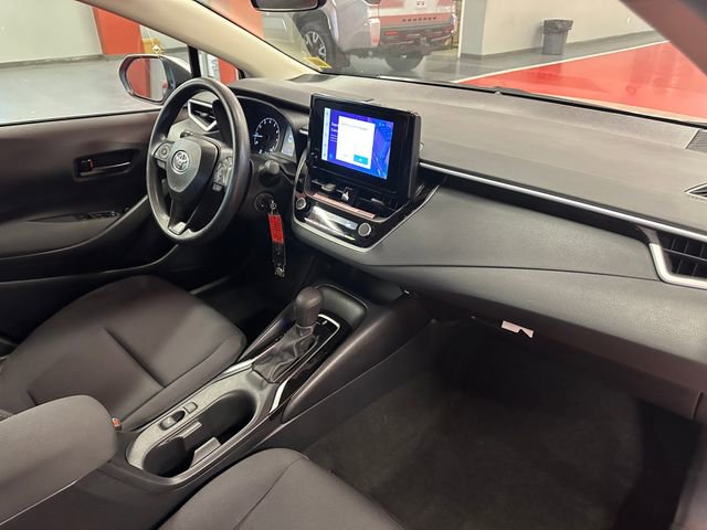 Certified 2025 Toyota Corolla LE image 17