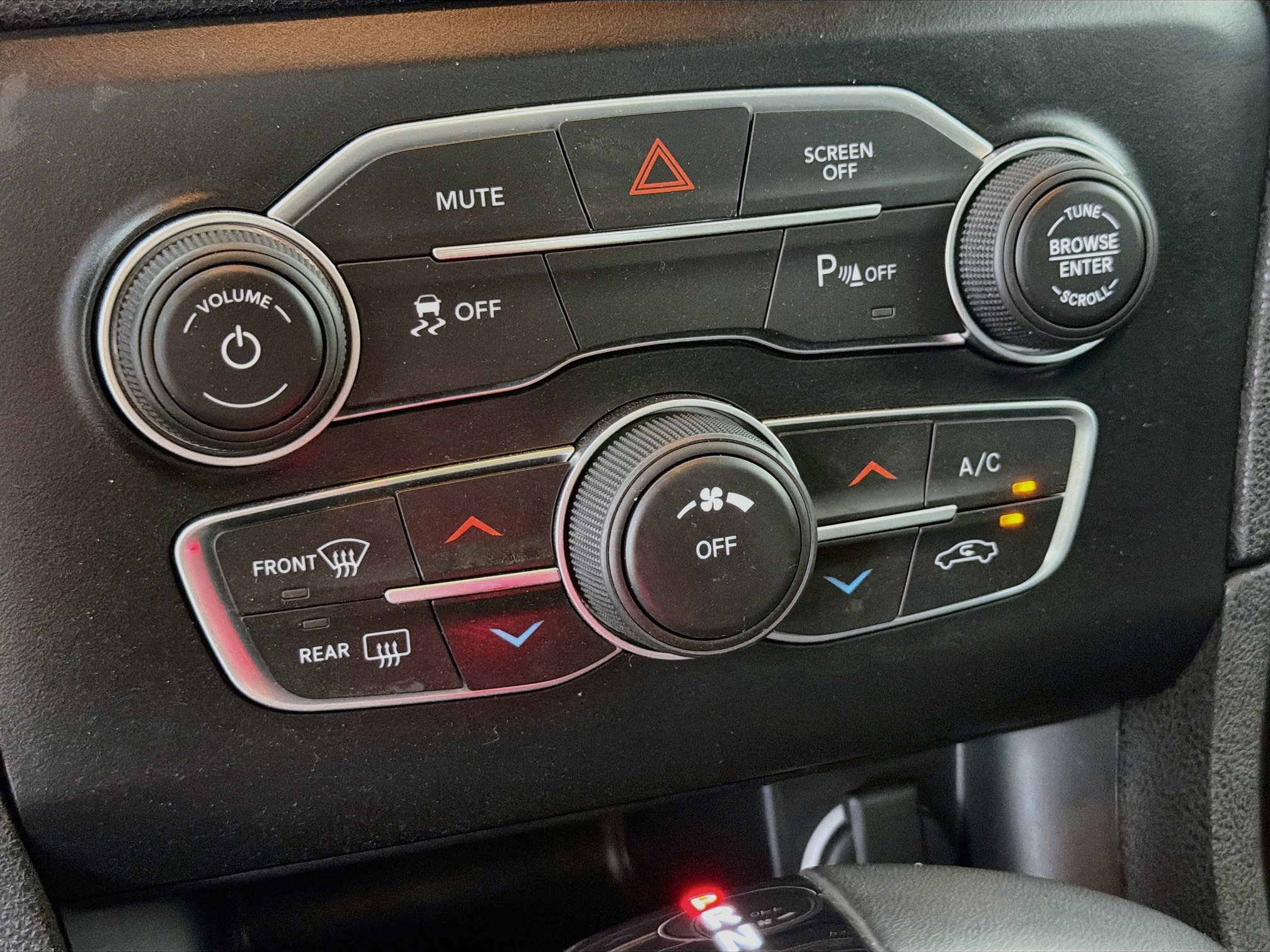 Used 2023 Dodge Charger SXT RWD image 22
