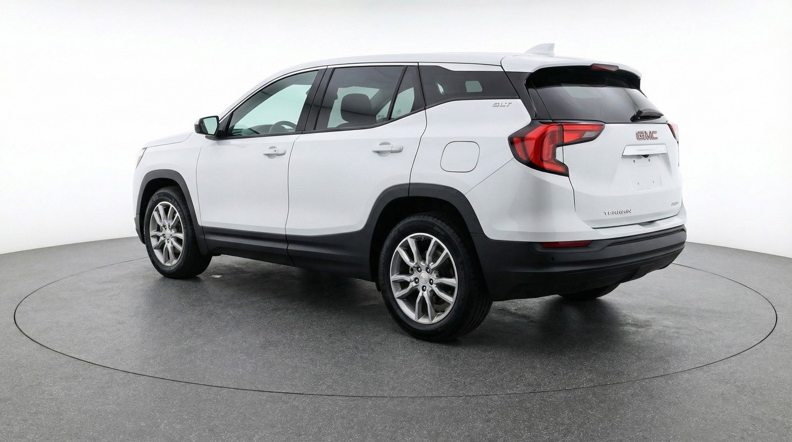 Used 2024 GMC Terrain SLT image 6