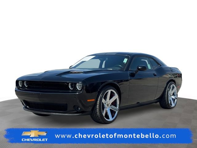 Used 2022 Dodge Challenger SXT w/ Blacktop Package