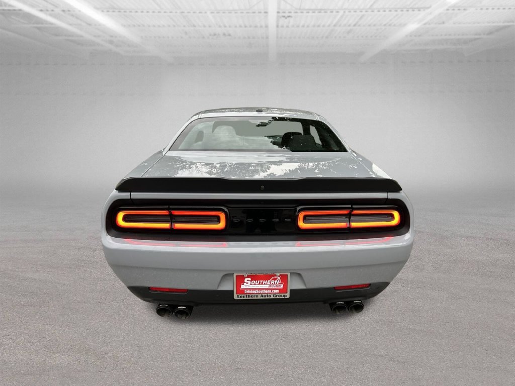 Used 2022 Dodge Challenger R/T w/ Blacktop Package RWD image 4