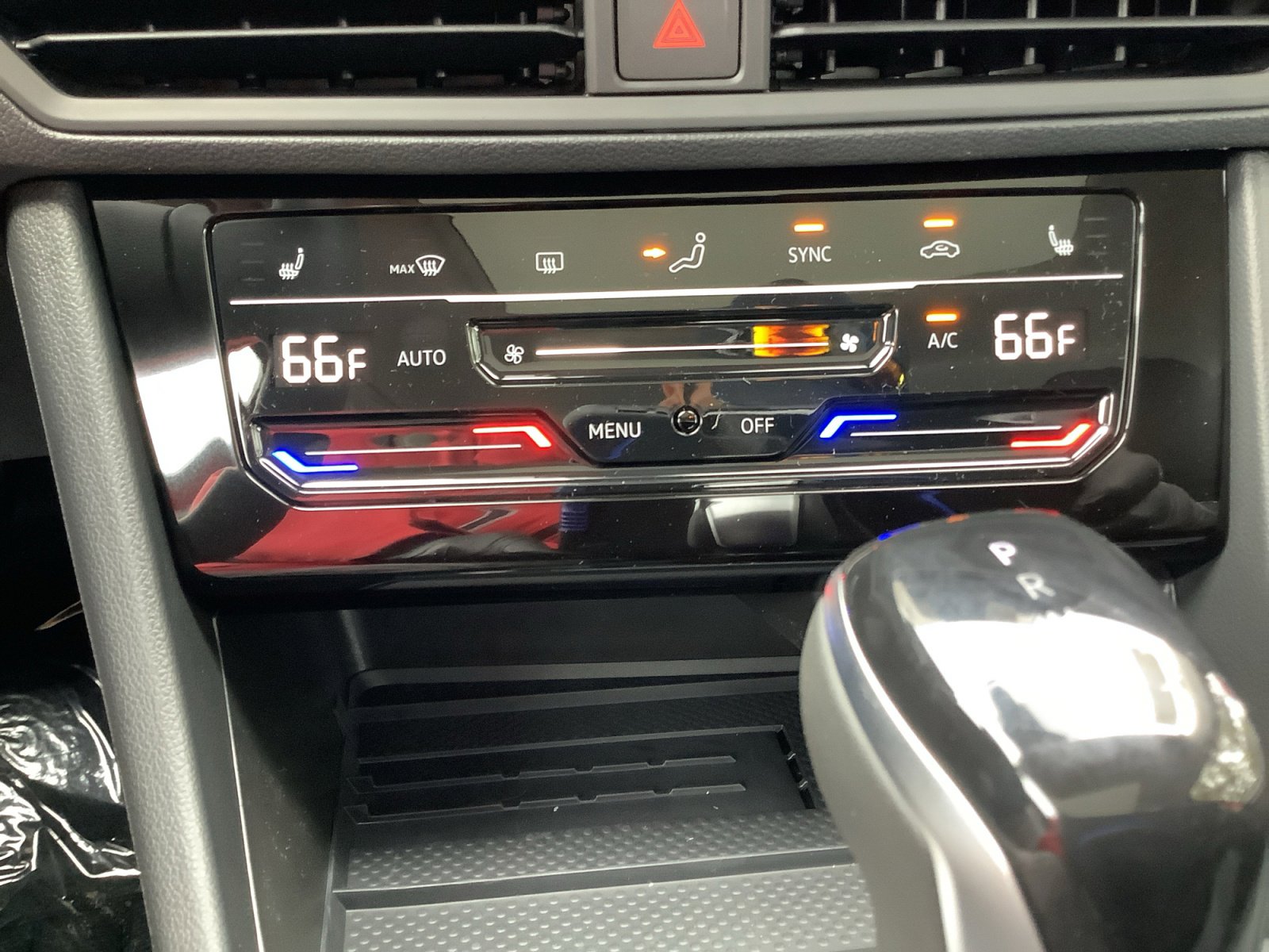 New 2026 Volkswagen Jetta SE FWD image 18