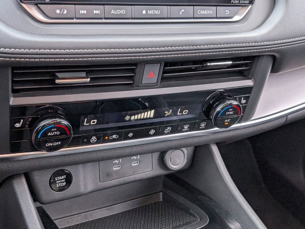 Certified 2025 Nissan Rogue SV w/ SV Premium Package image 18