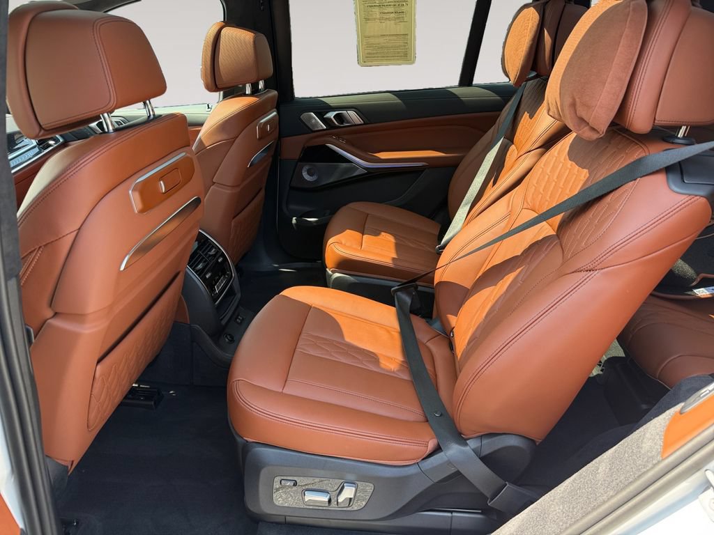 Certified 2025 BMW ALPINA XB7 AWD/4WD image 13