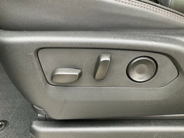 Used 2025 Chevrolet Tahoe High Country image 6