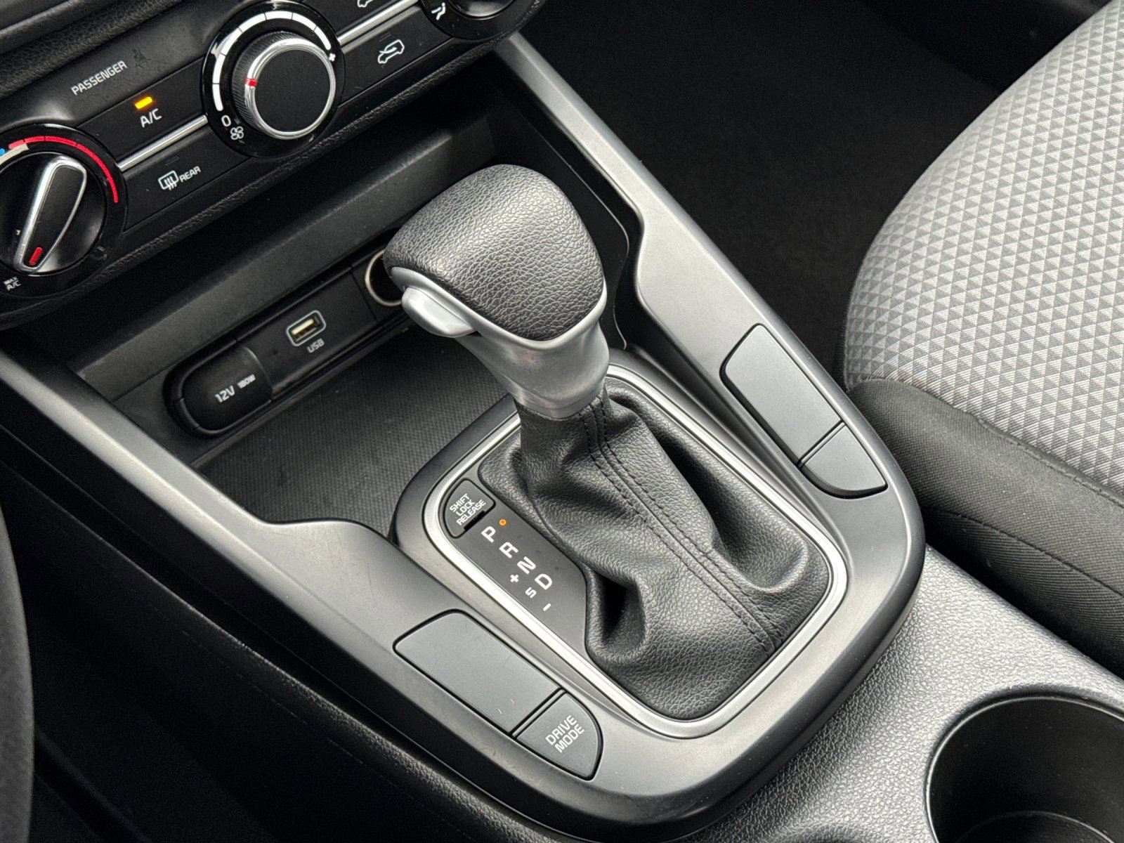 Used 2023 Kia Soul LX w/ Option Group 015 image 21