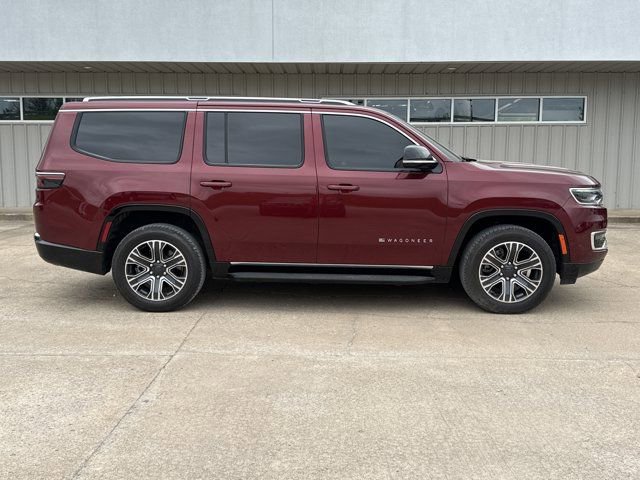 Used 2024 Jeep Wagoneer 4WD w/ Premium Group I image 2