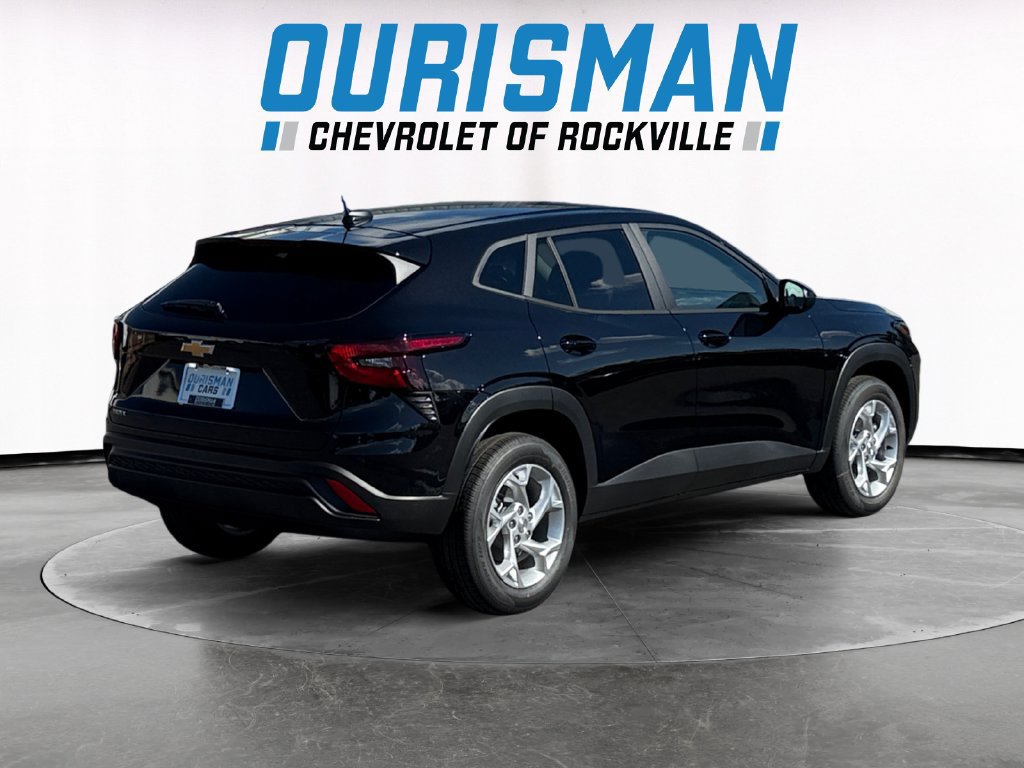 New 2026 Chevrolet Trax LS w/ LS Convenience Package FWD image 6