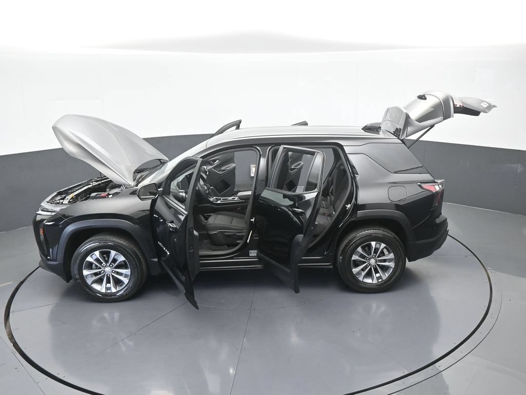 Used 2025 Chevrolet Equinox LT FWD image 64
