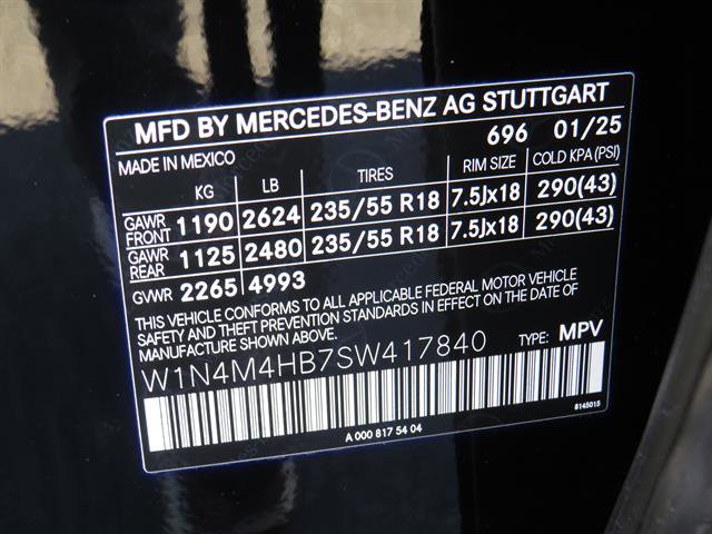 Used 2025 Mercedes-Benz GLB 250 4MATIC image 8