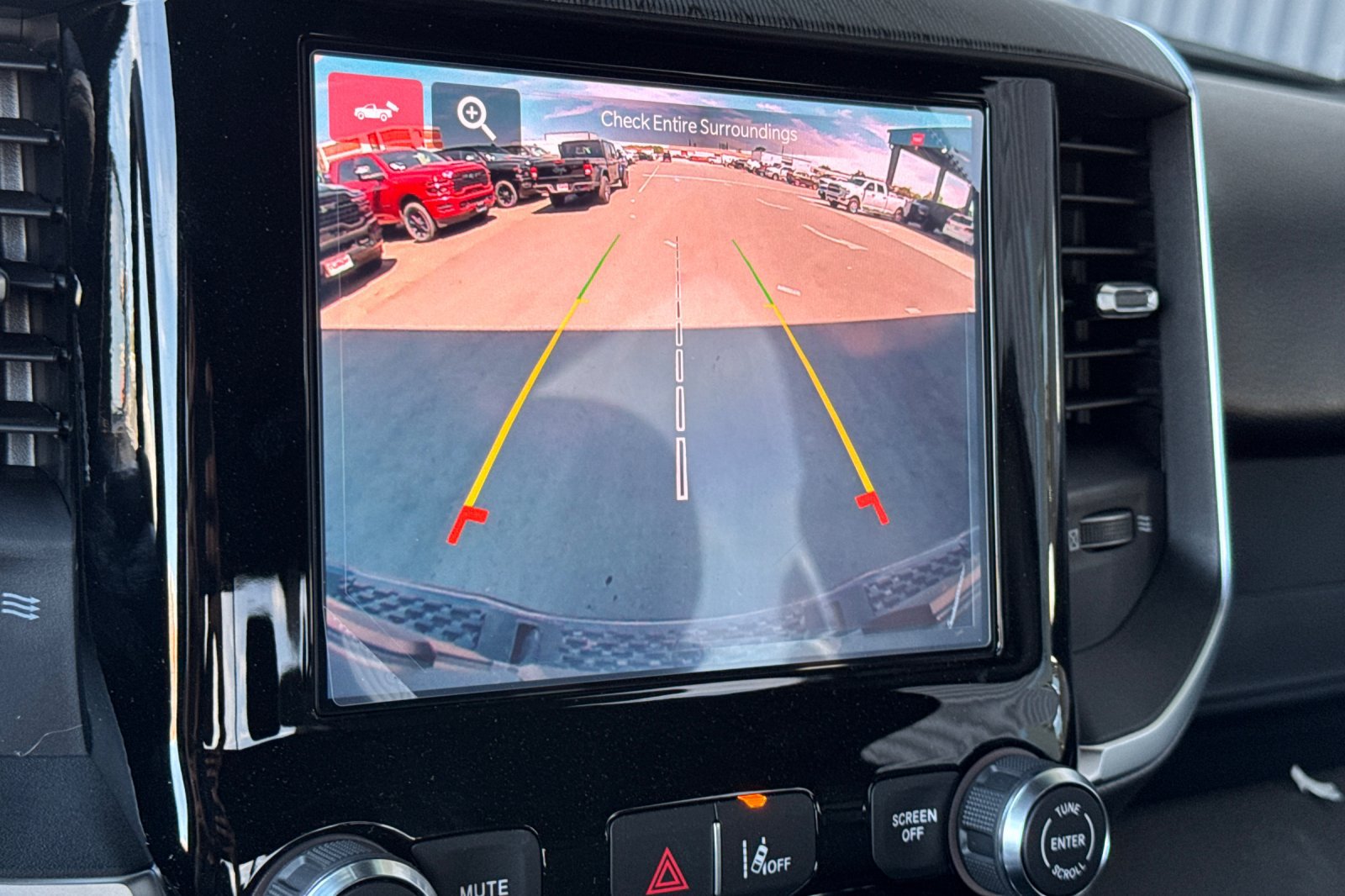 New 2026 RAM 1500 Express AWD/4WD image 17