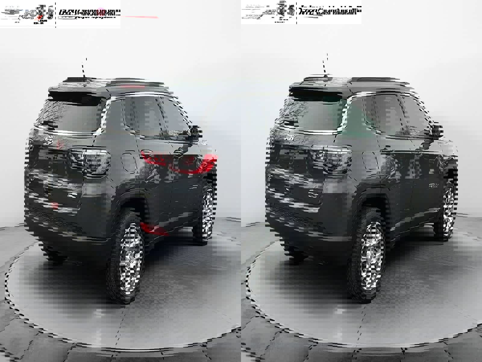 Used 2024 Jeep Compass Latitude image 7