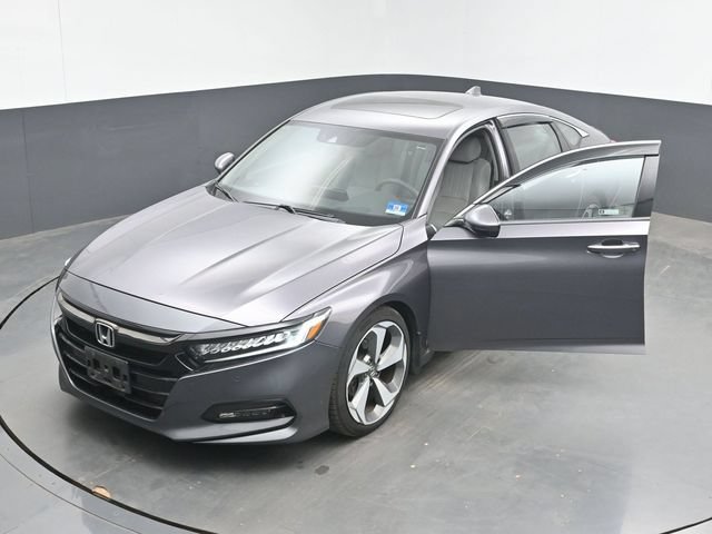 Used 2018 Honda Accord Touring image 38